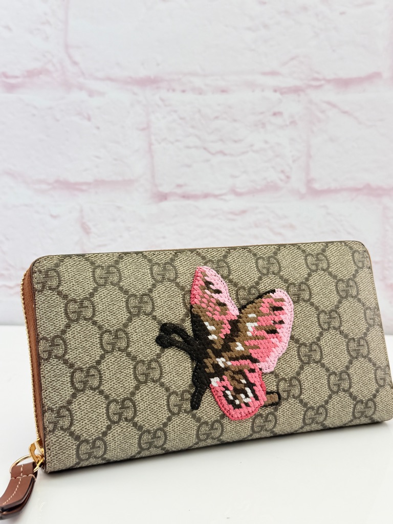 Gucci Exclusive Beige Gg Canvas Wallet Pink Butterfly Appliqu